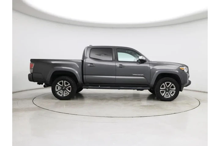 $28998 : Toyota Tacoma 2016 4x4 Limit image 7