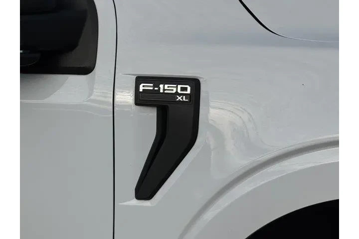 $33647 : Ford F-150 2021 4x2 XL 4dr S image 4