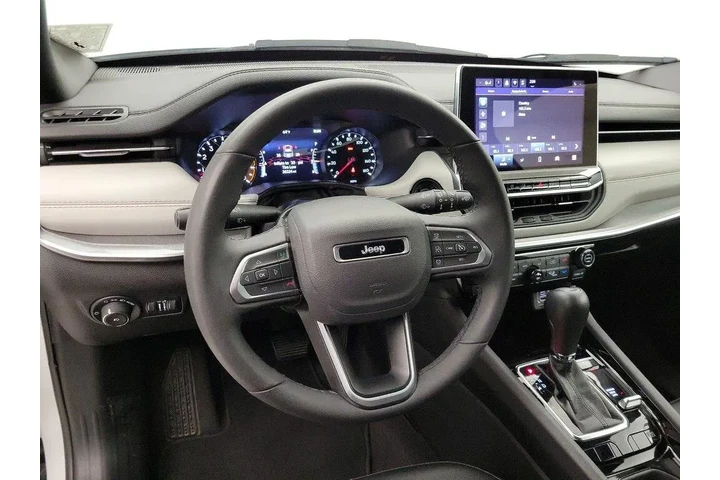 $22998 : Jeep Compass 2025 4x4 Limite image 10