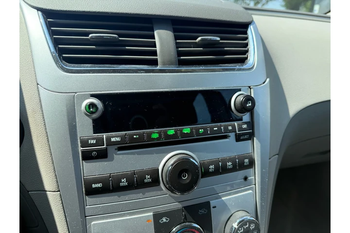 $7790 : 2011 Malibu LS image 9