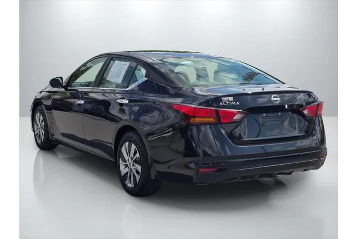 $22699 : Nissan Altima 2023 2.5 S 4dr image 7