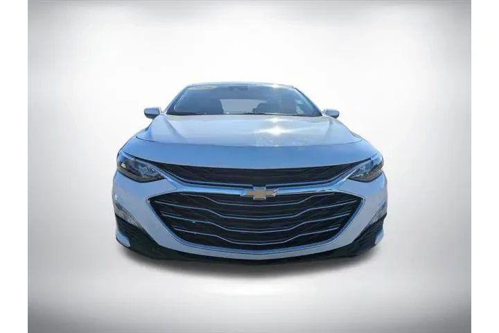 $22477 : Chevrolet Malibu 2024 LT 4dr image 8