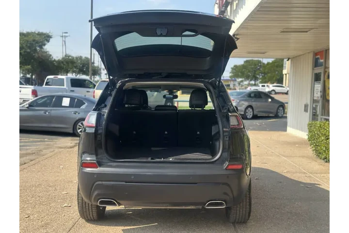 $17499 : 2021 Cherokee Latitude Lux image 10