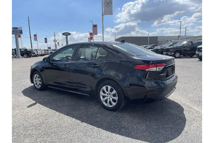 $14481 : Toyota Corolla 2021 LE 4dr S image 3