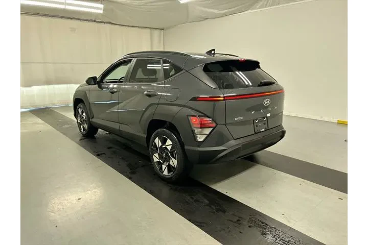 $31520 : Hyundai KONA 2024 AWD SEL 4d image 7
