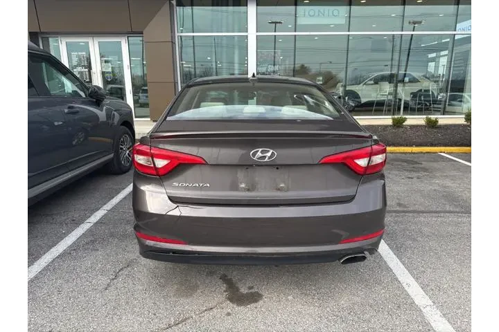 $4977 : Hyundai SONATA 2015 SE 4dr S image 4