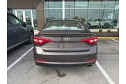 $4977 : Hyundai SONATA 2015 SE 4dr S thumbnail
