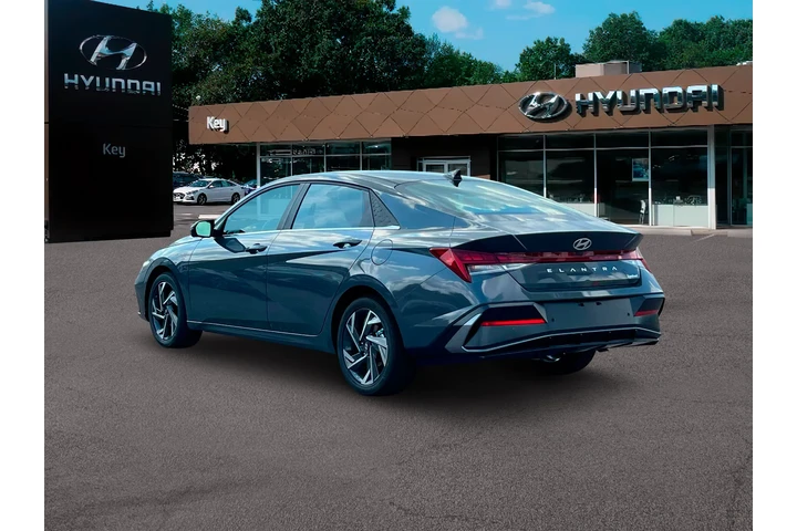 $21295 : Hyundai ELANTRA 2024 Limited image 5