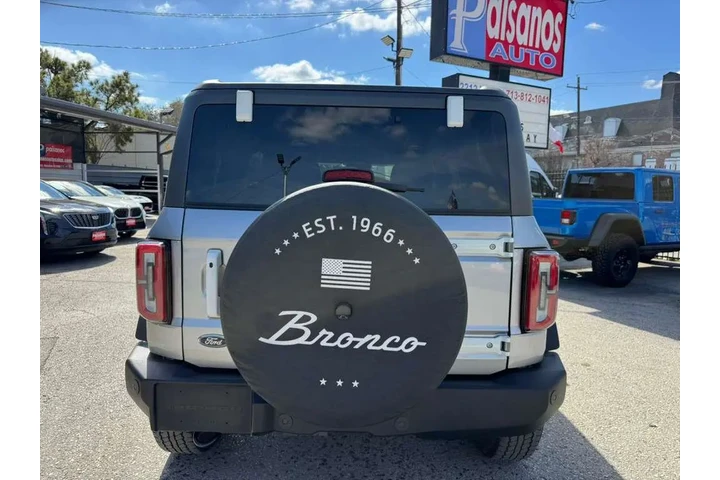2024 Bronco Big Bend 4-Door image 5