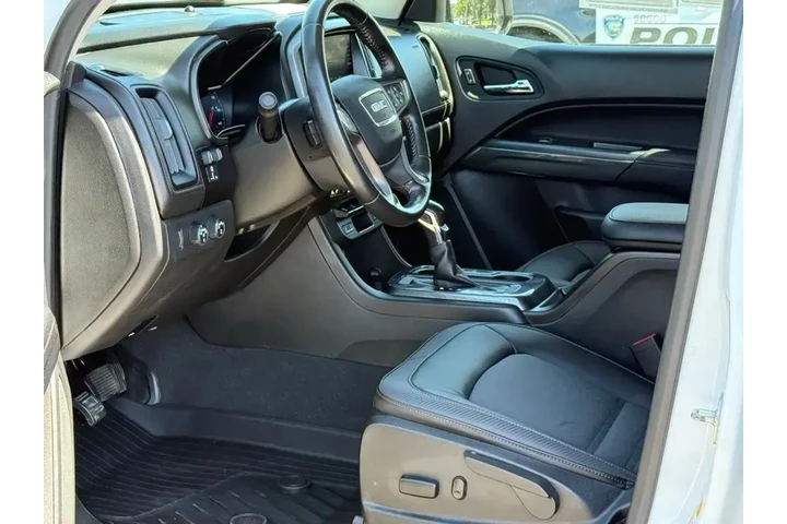 $31989 : GMC Canyon 2022 4x4 AT4 4dr image 8