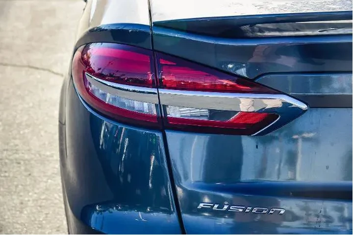 $20299 : Ford Fusion Energi 2020 Tita image 7