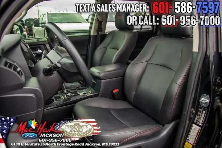 $39995 : Toyota 4Runner 2020 4x4 SR5 image 6