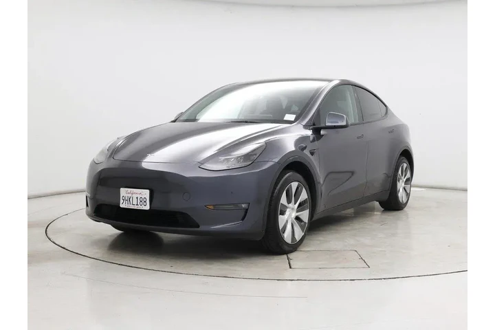 $32998 : Tesla Model Y 2023 AWD Long image 4