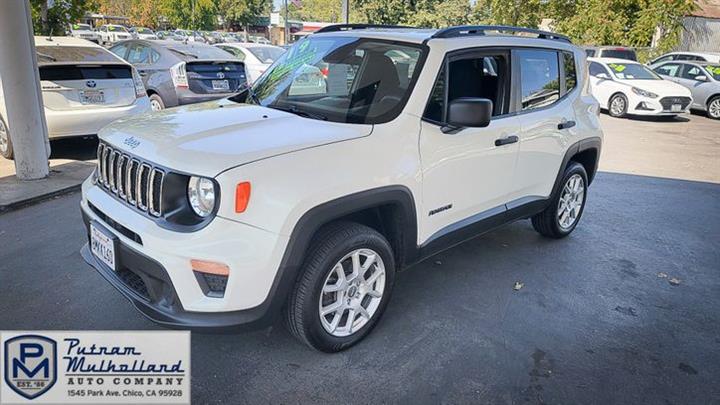 2019 Renegade Sport 4WD image 5