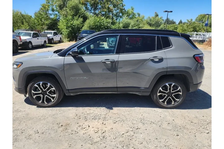 $18995 : Jeep Compass 2023 4x4 Limite image 2