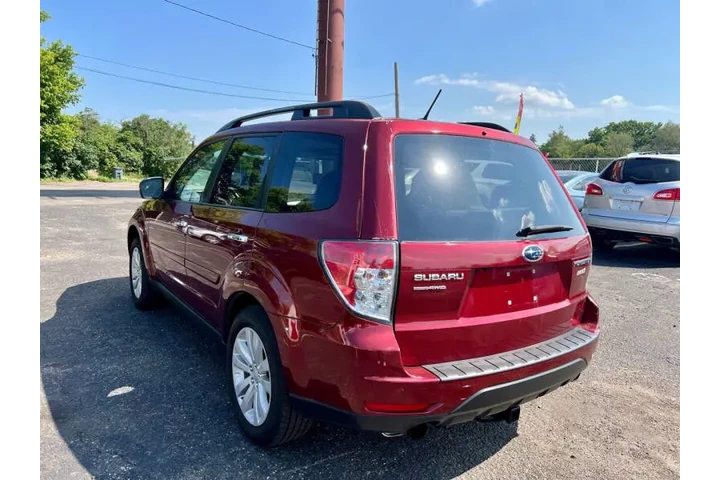 $10300 : 2012 Forester 2.5X Limited image 8