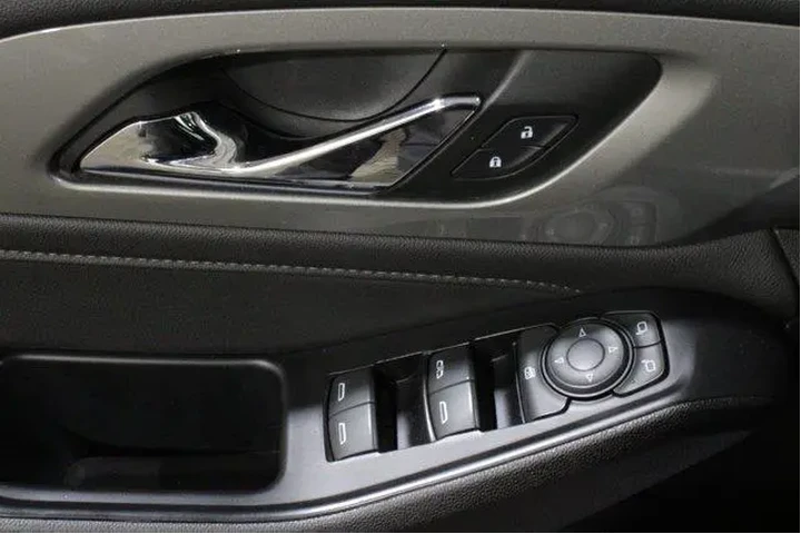$29998 : Chevrolet Traverse 2023 LT C image 7