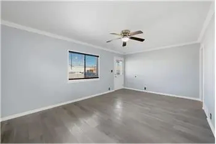 $1000 : Rental property with 2 bedro image 5