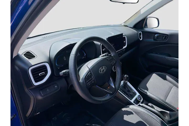 $15853 : Hyundai VENUE 2023 Limited 4 image 7