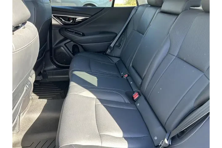 $30995 : Subaru Outback 2023 AWD Limi image 8