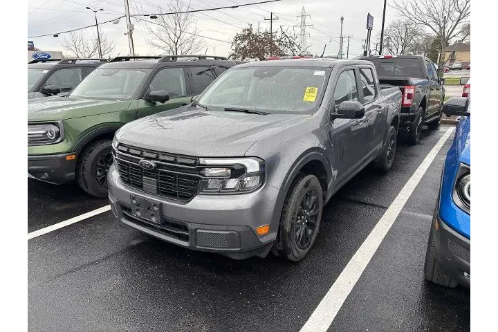 $32495 : Ford Maverick 2024 Lariat 4d image 1