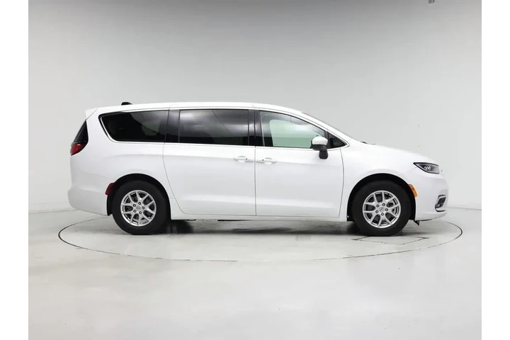 $31998 : Chrysler Pacifica 2023 Touri image 7