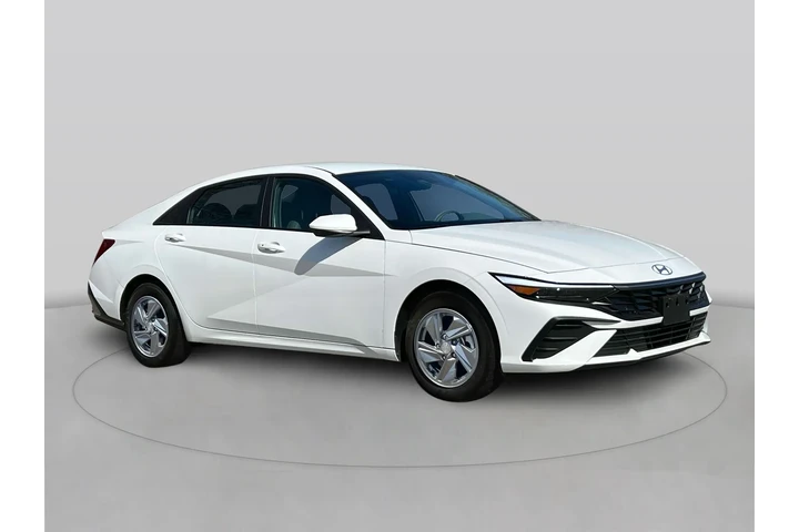 $16420 : Hyundai ELANTRA 2025 SE 4dr image 10