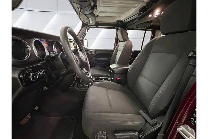 $27691 : Jeep Wrangler Unlimited 2021 image 7