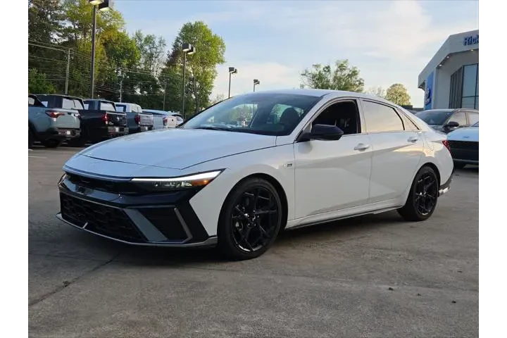 $25990 : Hyundai ELANTRA 2025 N Line image 1