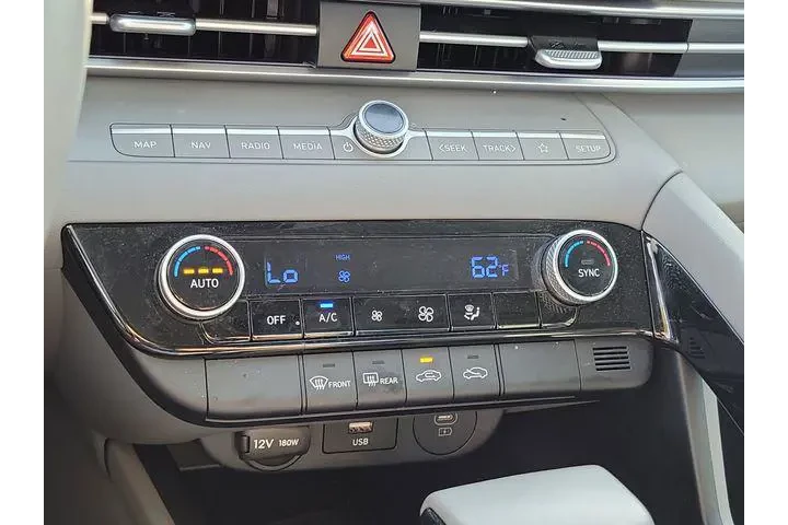 $22786 : Hyundai ELANTRA Hybrid 2025 image 10