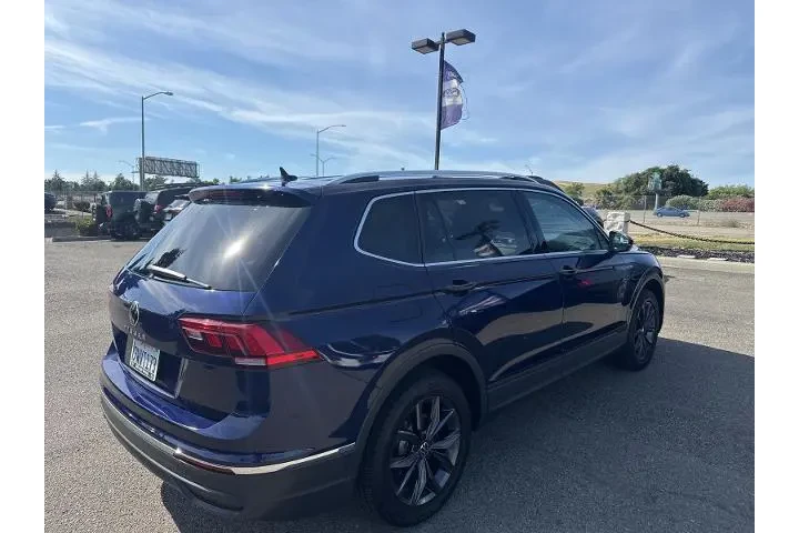 $19600 : Volkswagen Tiguan 2022 SE 4d image 5