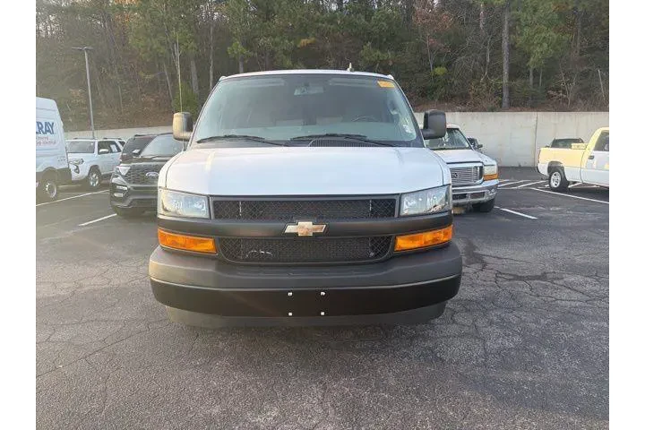 $38499 : Chevrolet Express 2022 LS 35 image 2