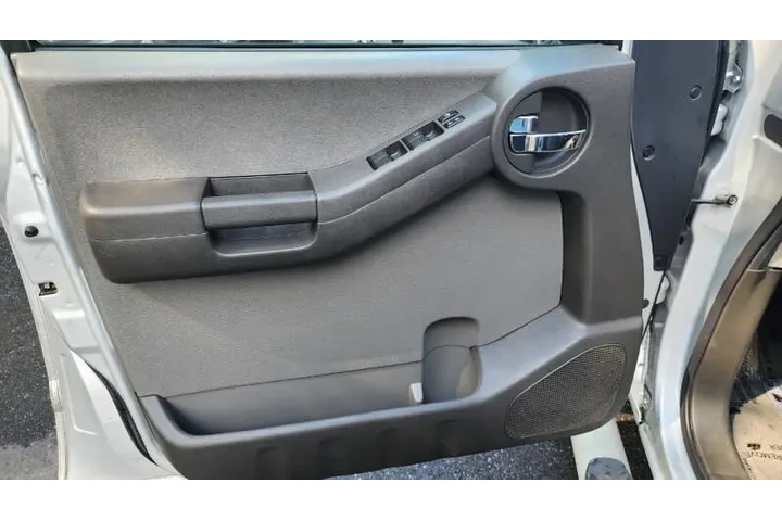$9499 : 2012 Xterra X image 10