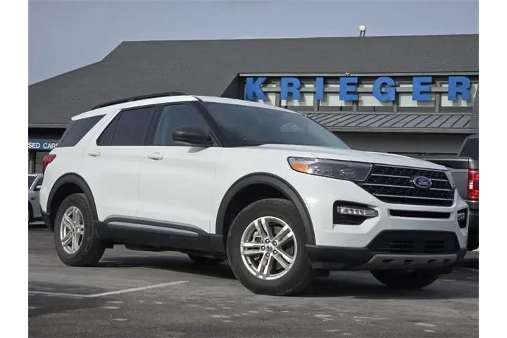 $29986 : Ford Explorer 2021 AWD XLT 4 image 2