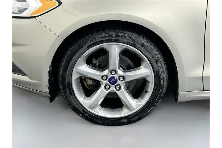 $8975 : Ford Fusion 2015 SE 4dr Seda image 10