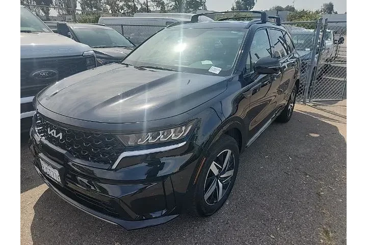 $25491 : Kia Sorento 2023 S 4dr SUV image 3