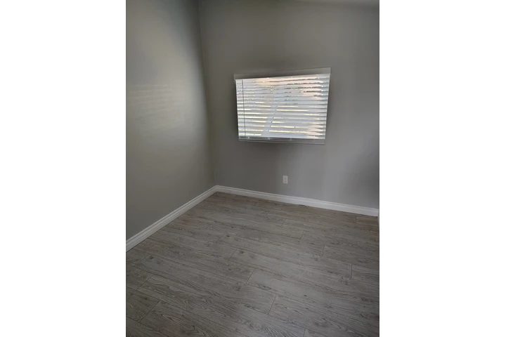 $750 : Renta de Cuartos image 3