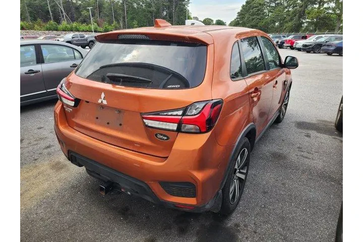 $21420 : Mitsubishi Outlander Sport 2 image 6
