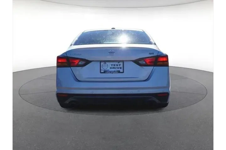 $17703 : Nissan Altima 2021 2.5 SR 4d image 4