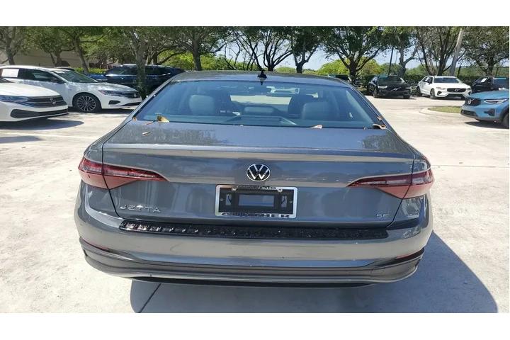 $17988 : Volkswagen Jetta 2023 SE 4dr image 8