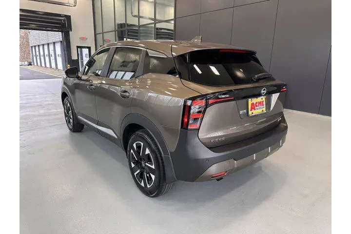 $23895 : Nissan Kicks 2025 AWD SV 4dr image 4