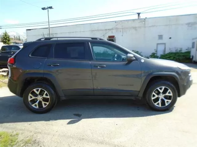 $13999 : 2017 Cherokee Trailhawk image 9