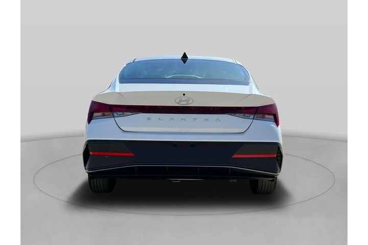 $16420 : Hyundai ELANTRA 2025 SE 4dr image 6
