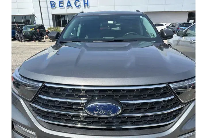 $34145 : Ford Explorer 2024 XLT 4dr S image 2