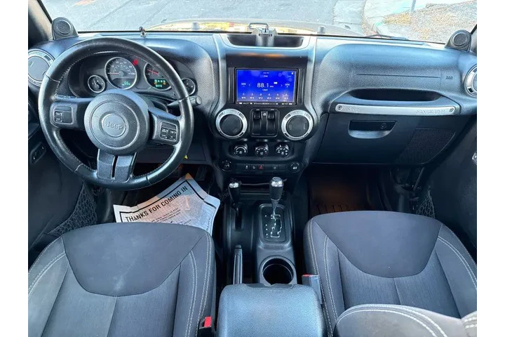 $11495 : 2014 Wrangler Sahara image 6