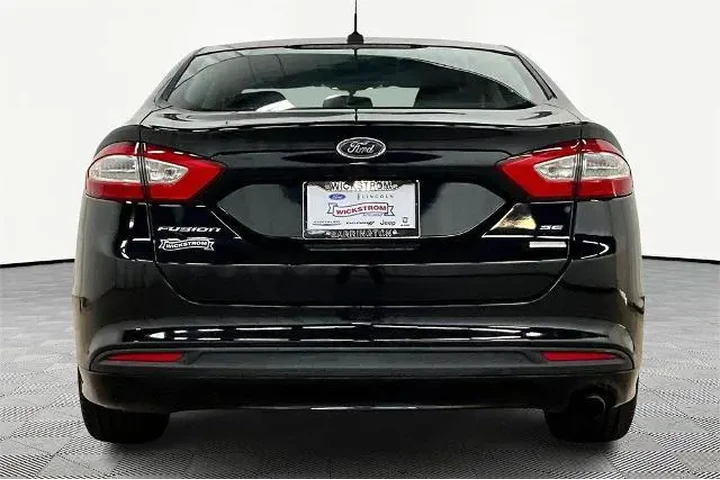 $7490 : Ford Fusion 2016 SE 4dr Seda image 4