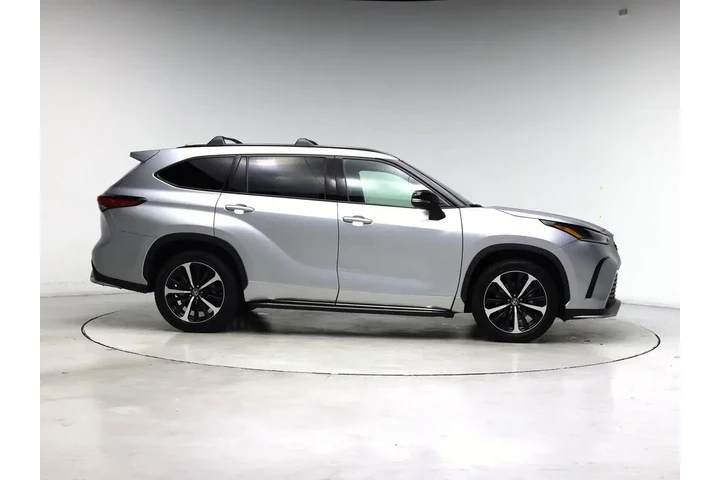 $31998 : Toyota Highlander 2021 AWD X image 7