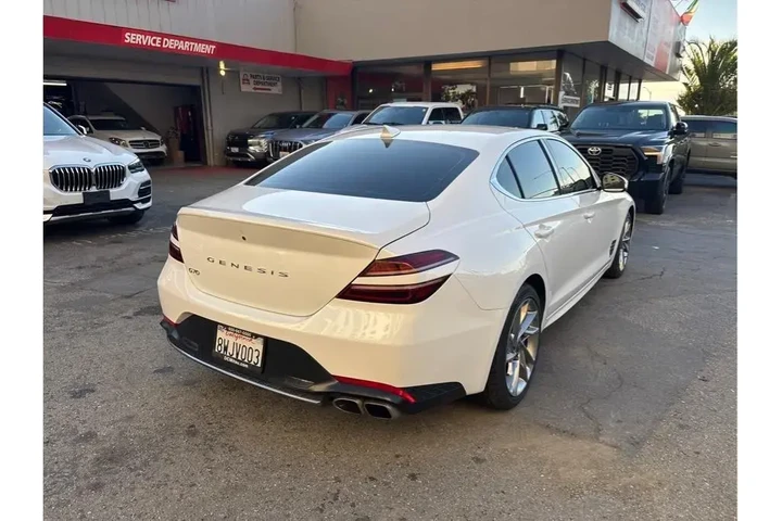 $23388 : Genesis G70 2022 2.0T 4dr Se image 7