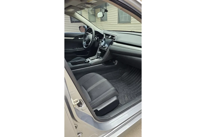 $8000 : 2016 Honda Civic EX image 6