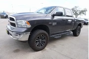 $24288 : Ram 1500 Classic 2019 4x2 Lo thumbnail